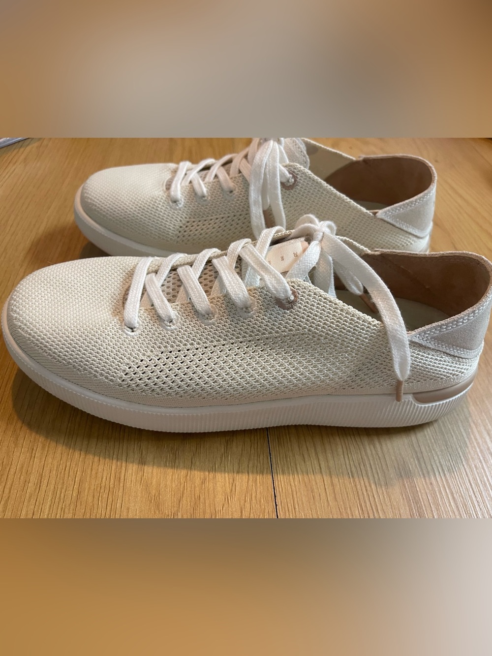 Reef Women’s Cream Knit Lace-Up Sneakers - Picture 4 of 11